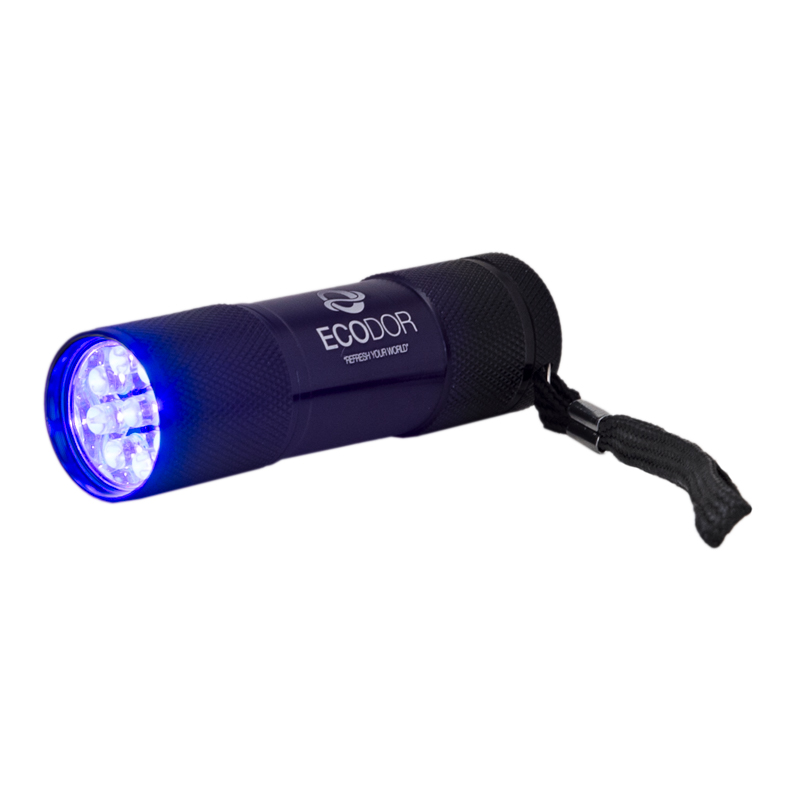 Ecodor EcoLight UV-LED urinedetector voor het opsporen van onzichtbare urinevlekken van honden, katten en andere huisdieren op tapijt, meubels en vloeren.
