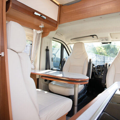 Auto / barca / roulotte